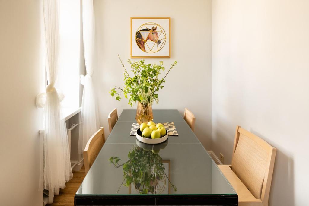 Cozy 2 Bedroom Apartment In Riga Centre Экстерьер фото