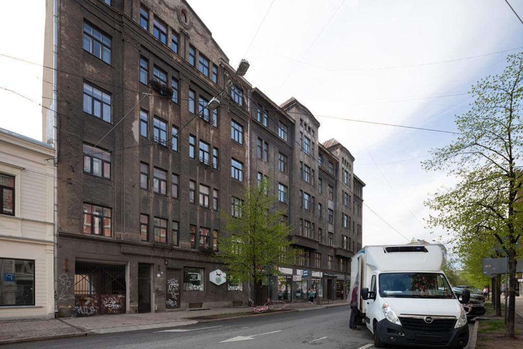 Cozy 2 Bedroom Apartment In Riga Centre Экстерьер фото